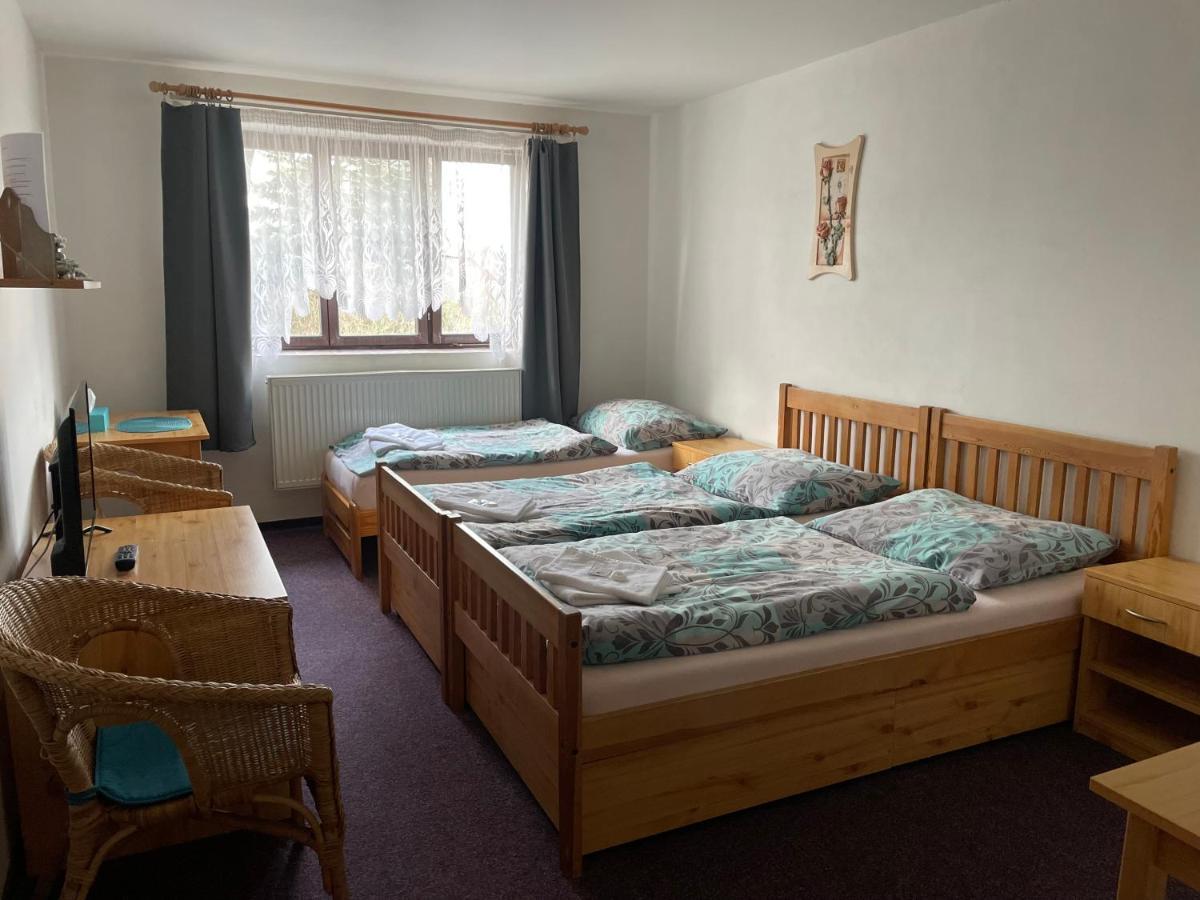 Pension Hajek Прага Экстерьер фото